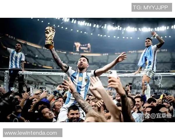 卡特足球明星阵容揭秘盘点历史上杰出球员与他们的成就