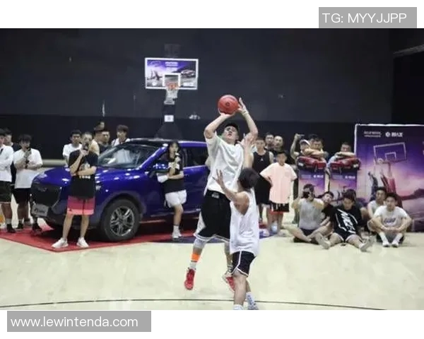 凯尔特人迎战里加球队期待一场精彩的篮球对决与激情碰撞